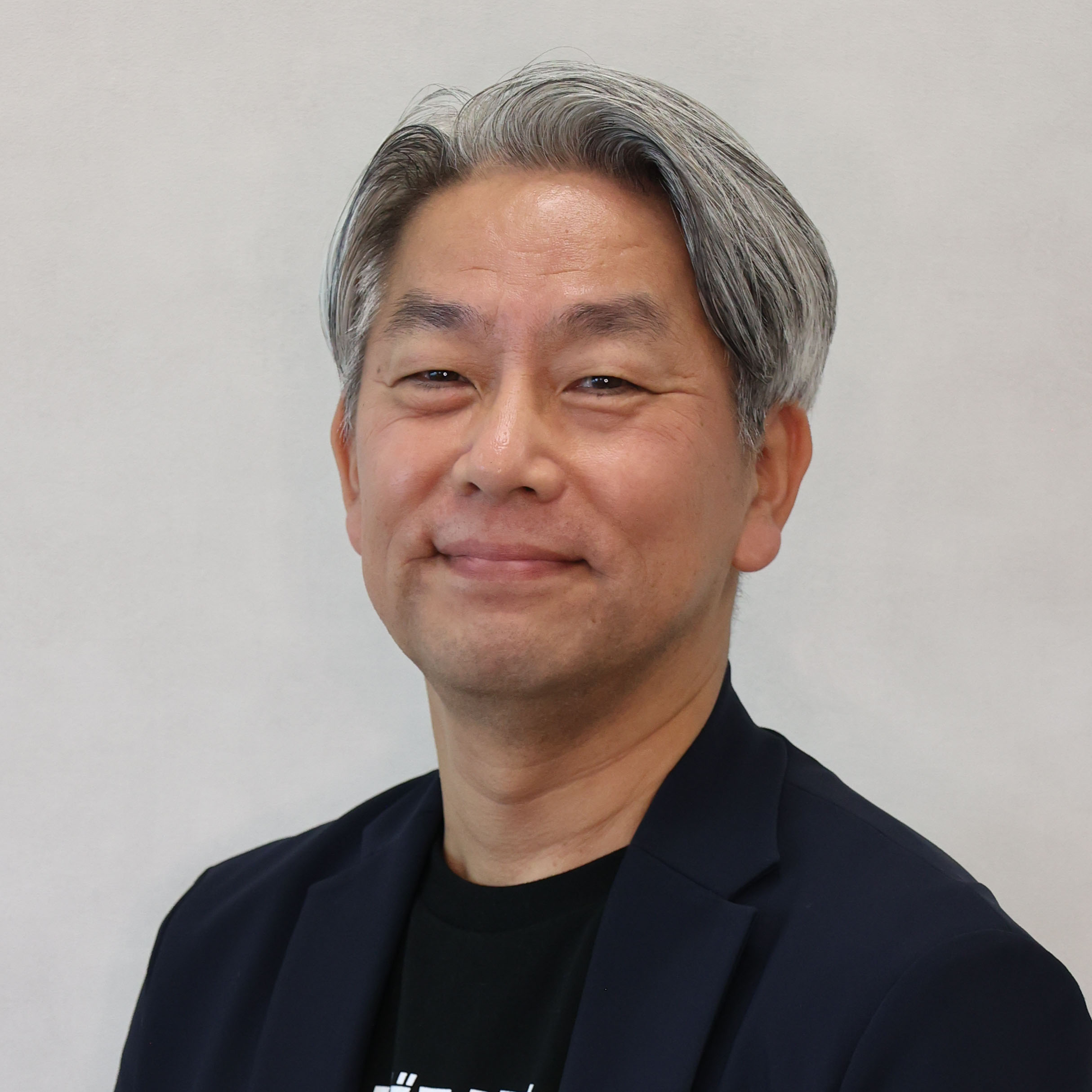 八重島 真人 氏